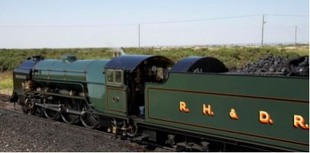 为什么柴油机车在铁路上取代蒸汽机车